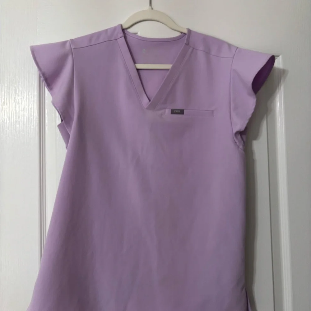 Lilac Women’s Scrub Set - Top & Jogger Pants - Picture 3 of 8